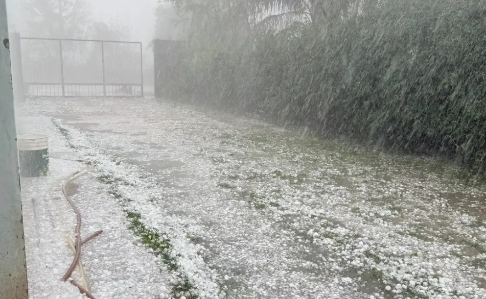 CAÍDA DE GRANIZO EN ATALIVA MUESTRA LAS CONSECUENCIAS DEL TEMPORAL EN LA ZONA